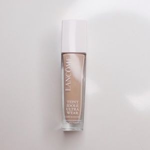 Lancome Teint Idole Ultra Wear Care & Glow Foundation (105W)